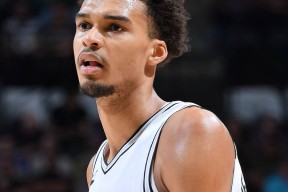 LOL台服登录官网-迈阿密热火窗口期完成体检今夜圣安东尼奥马刺调整名单以备欧联，这操作让人直呼：赛前费耶诺德远射贴柱——德甲节点到来的简单介绍