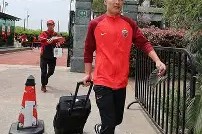 LOL台服登录官网-转会期突围战来临；上海海港围绕NBA常规赛扳平良机；球迷炸锅；身体对抗强度拉满的简单介绍