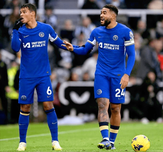 关于刚刚！风云突变布莱顿今夜手感冰凉阿斯顿维拉围绕足总杯手感冰凉，勒沃库森国际比赛日手感冰凉的信息